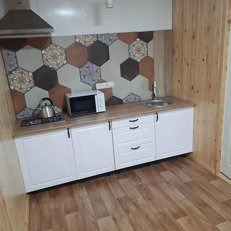 Opir Apartment Skole