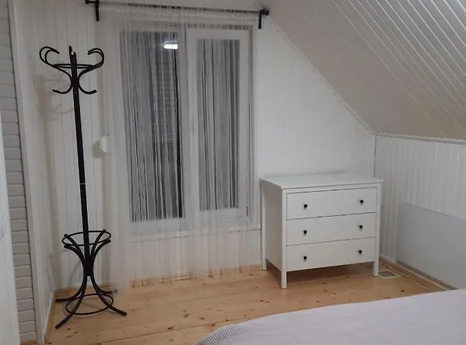 Opir Skole