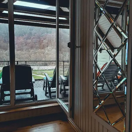 Opir Apartment