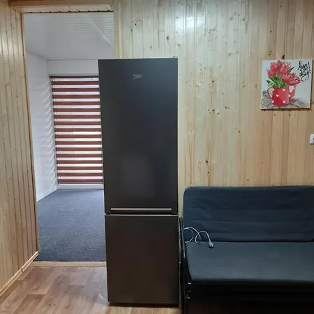 Apartment Opir Skole